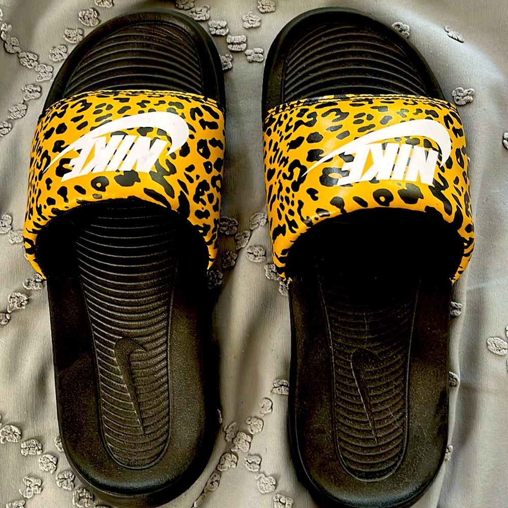 Nike cheetah slides